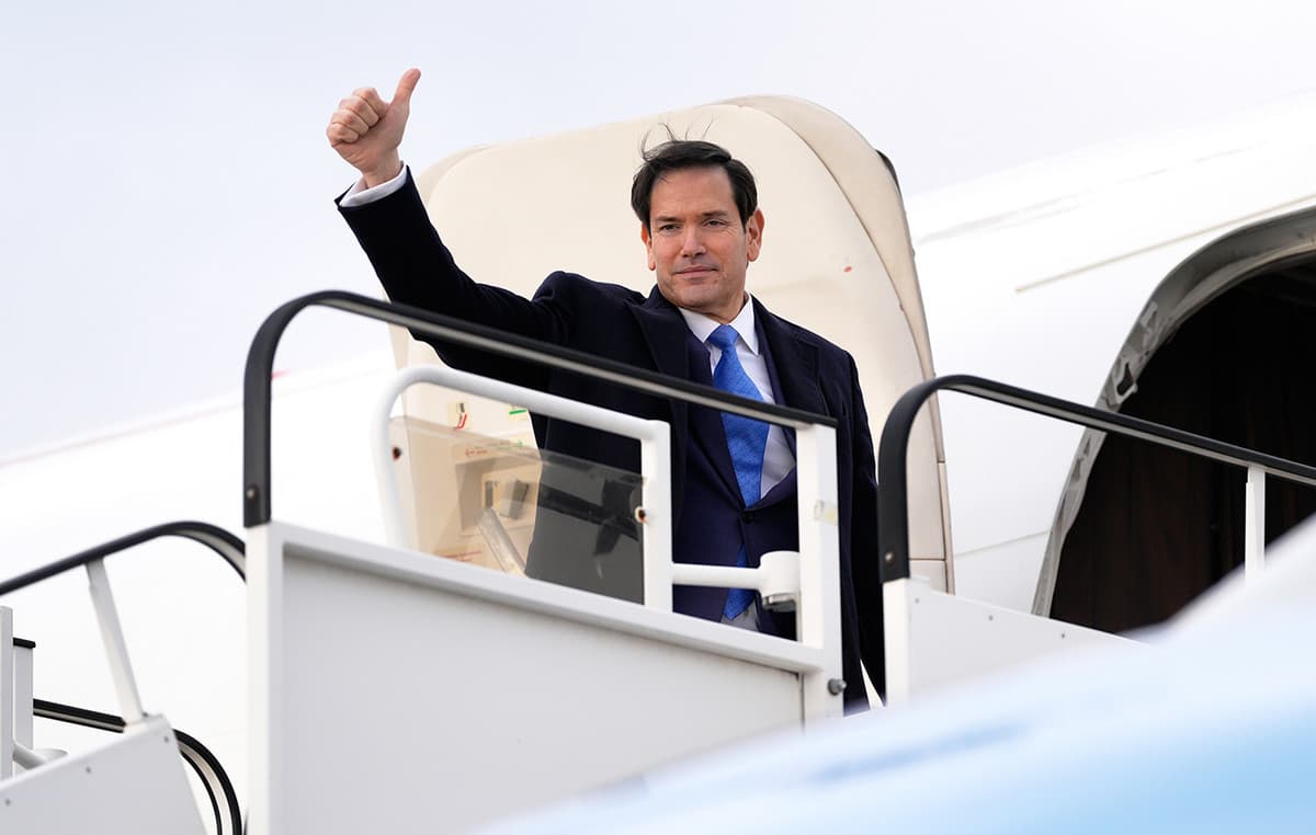 Ρούμπιο-Όρμπαν: Συμμαχίες στη σκιά των εκλογών