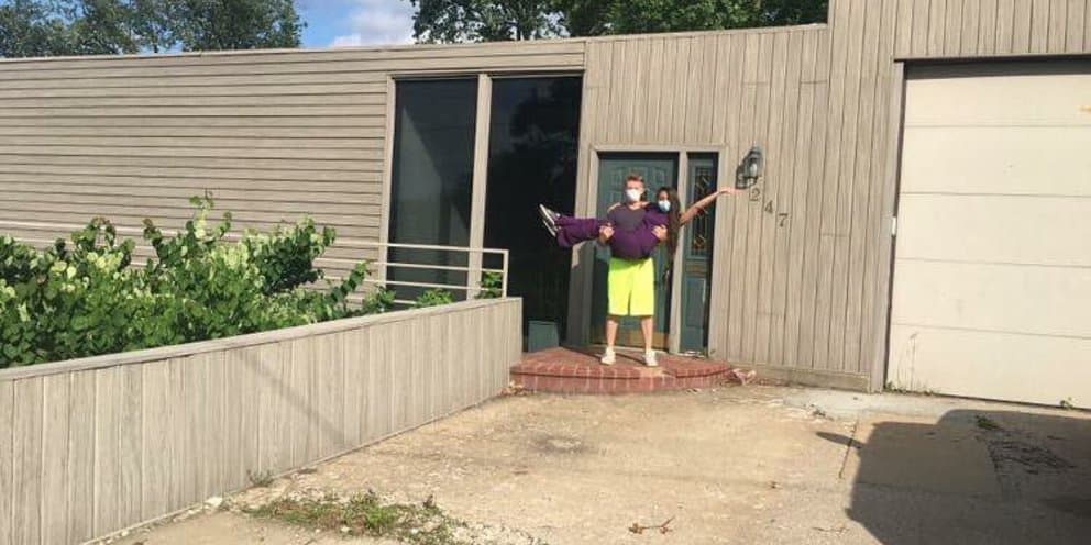 Ζεύγος μετέτρεψε εγκαταλελειμμένο πυροσβεστικό σταθμό