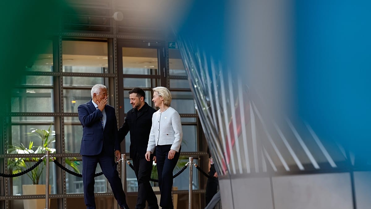 G7 στο Εβιάν: Διπλωματικοί χοροί και το τηλεφώνημα στην Μόσχα